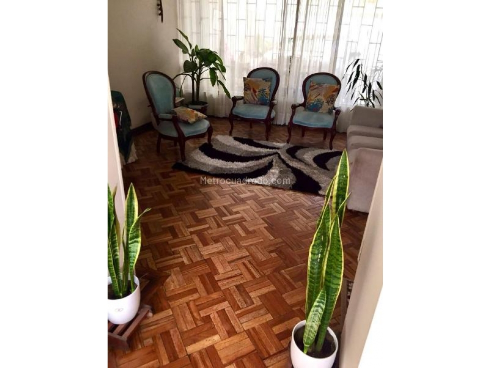 CASA EN EL QUIRINAL BOGOTA DE 2 PLANTAS — foto 2