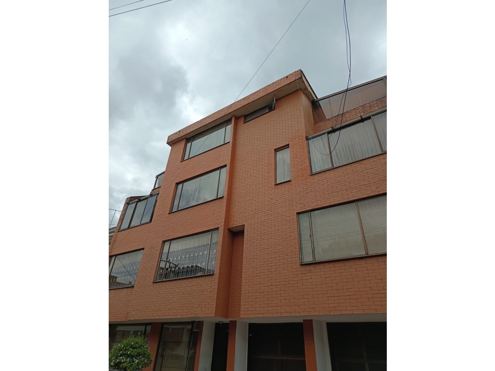 APARTAMENTO EN SANTA BARBARA ALTA PISO 3 EXTERIOR
