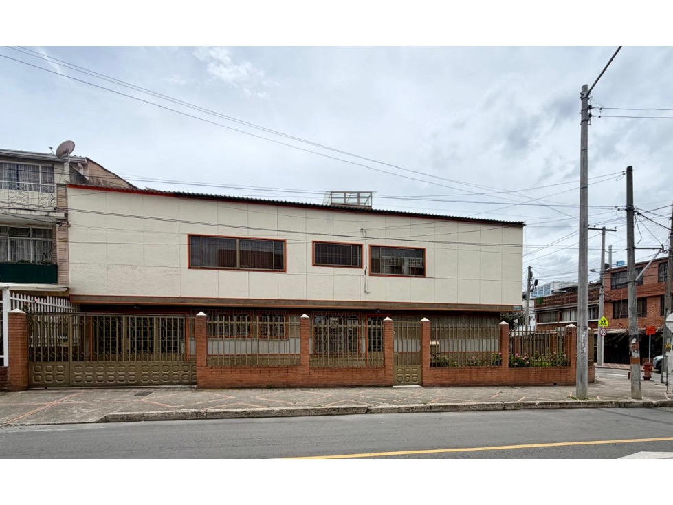 CASA EN EL J.J VARGAS DE 2 PISOS - 2