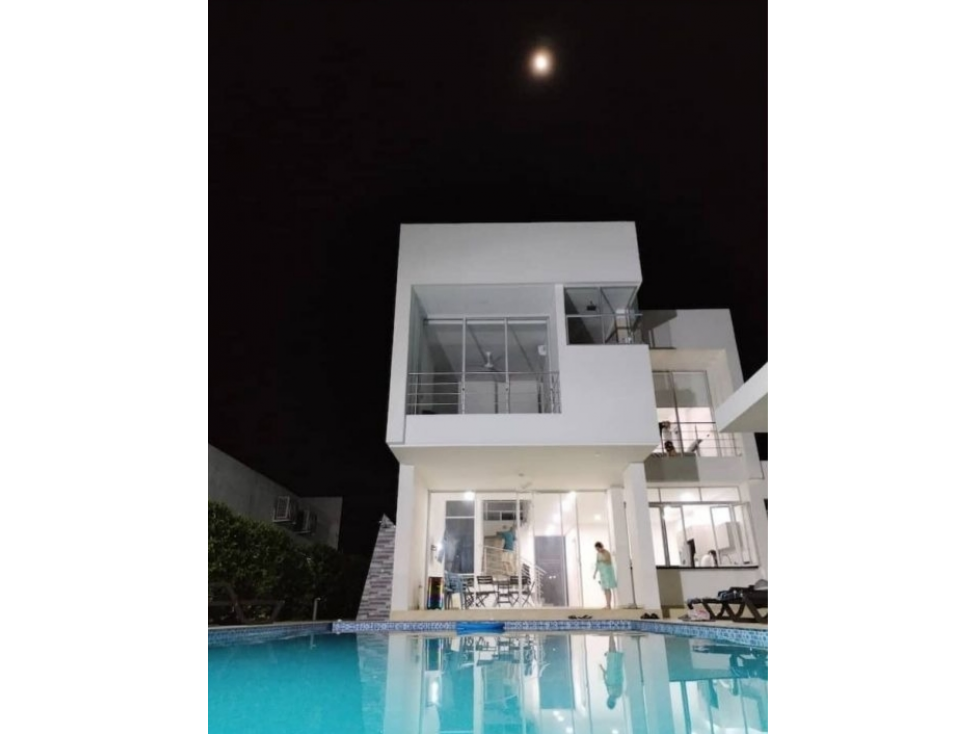 CASA CAMPESTRE EN CARMEN DE APICALA DE 2 PISOS - 2