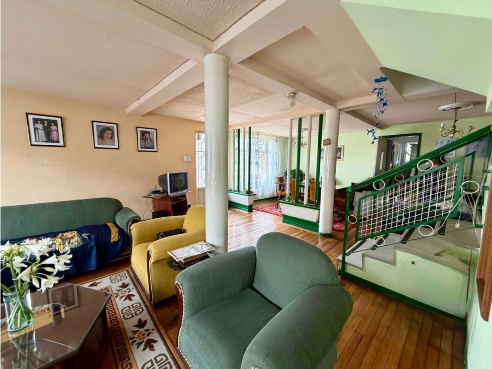CASA EN EL J.J VARGAS DE 2 PISOS - 4