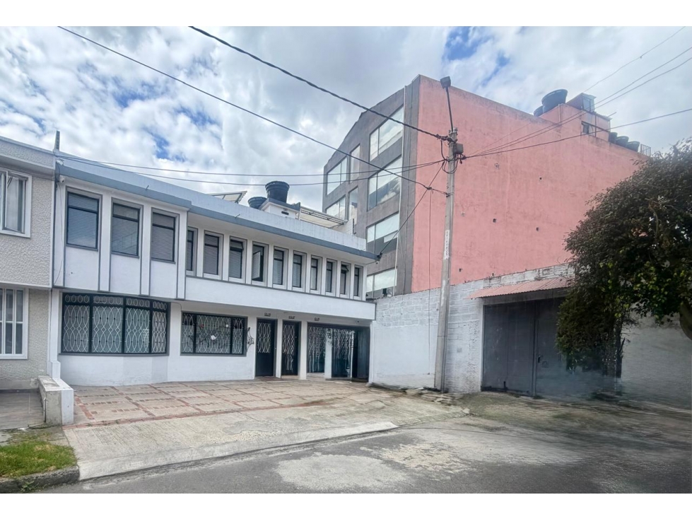 CASA EN NORMANDIA II DE 3 NIVELES — foto 2