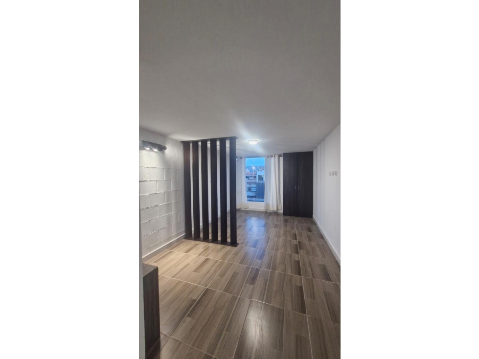 APARTAESTUDIO EN LOS MONJES TIPO LOFT PISO 4