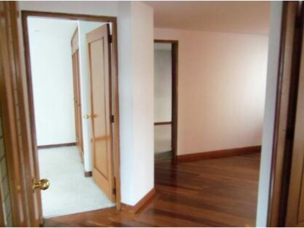 APARTAMENTO EN NICOLAS DE FEDERMAN PISO 3 — foto 5