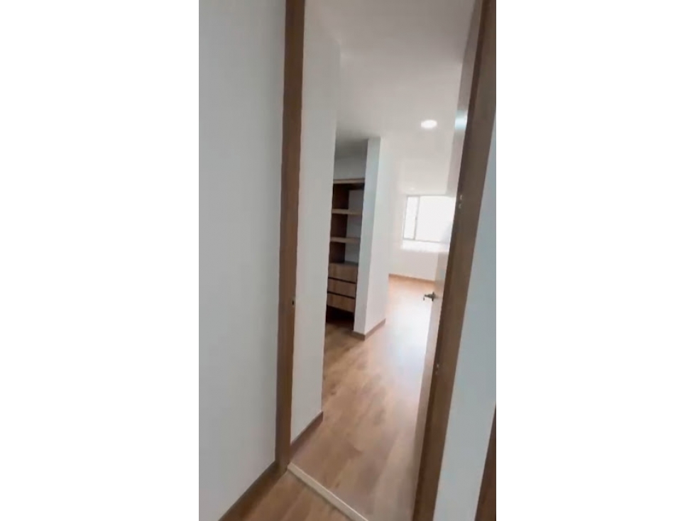APARTAMENTO EN MODELO NORTE PISO 9 EXTERIOR — foto 5