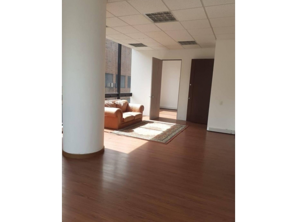OFICINA EN EL CHICO PISO 3 INTERIOR