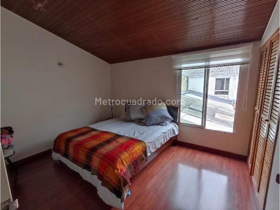 CASA EN EL QUIRINAL BOGOTA DE 2 PLANTAS — foto 4