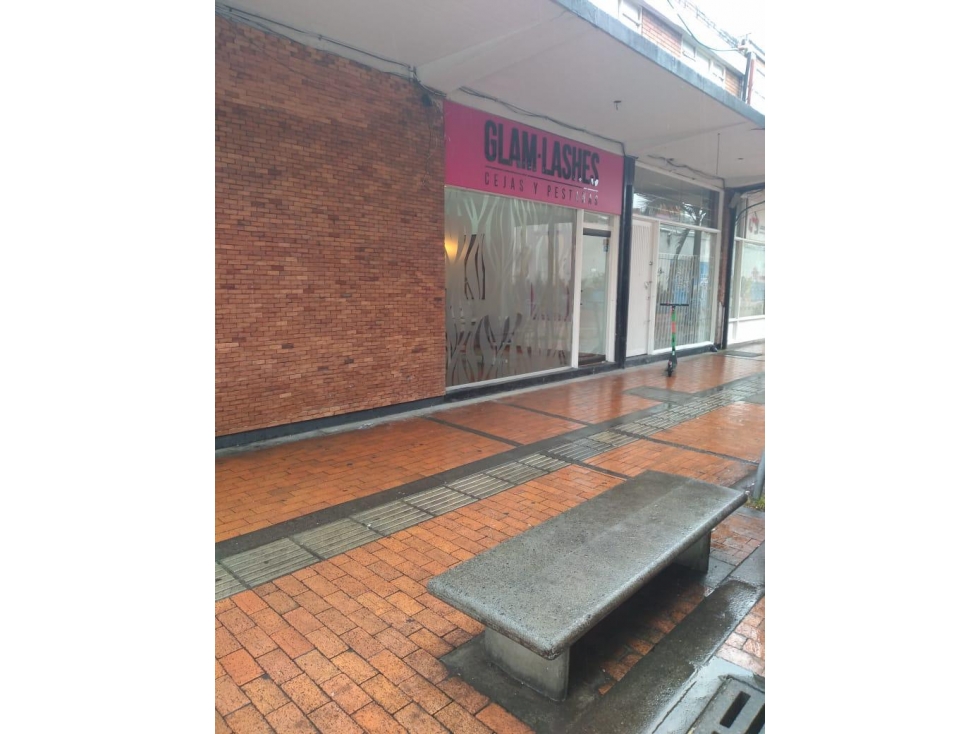 LOCAL COMERCIAL EN SANTA BARBARA-BOGOTA PRIMER PISO — foto 2