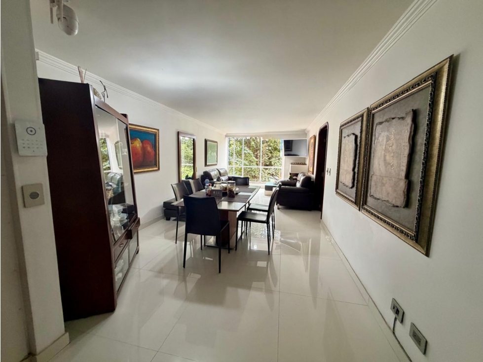 APARTAMENTO ESQUINERO EN RAFAEL NUÑEZ PISO 2 EXTERIOR — foto 3