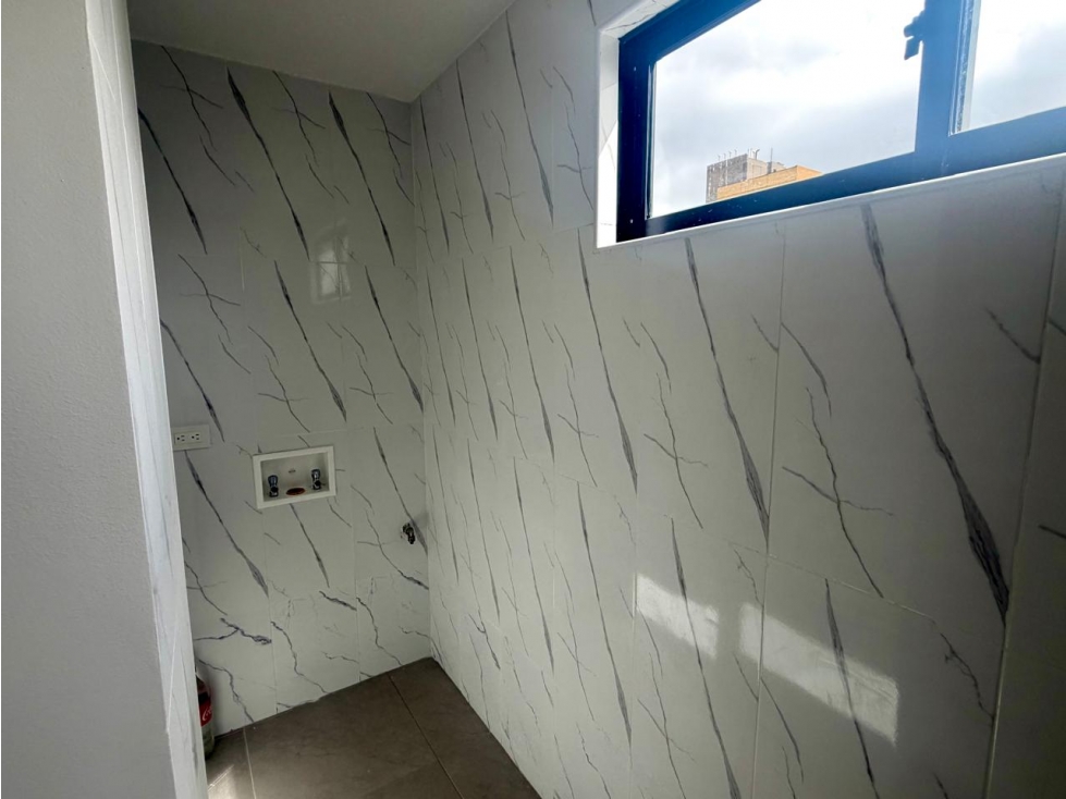 APARTAESTUDIO PARA ESTRENAR EN QUINTA PAREDES PISO 6 EXTERIOR — foto 4
