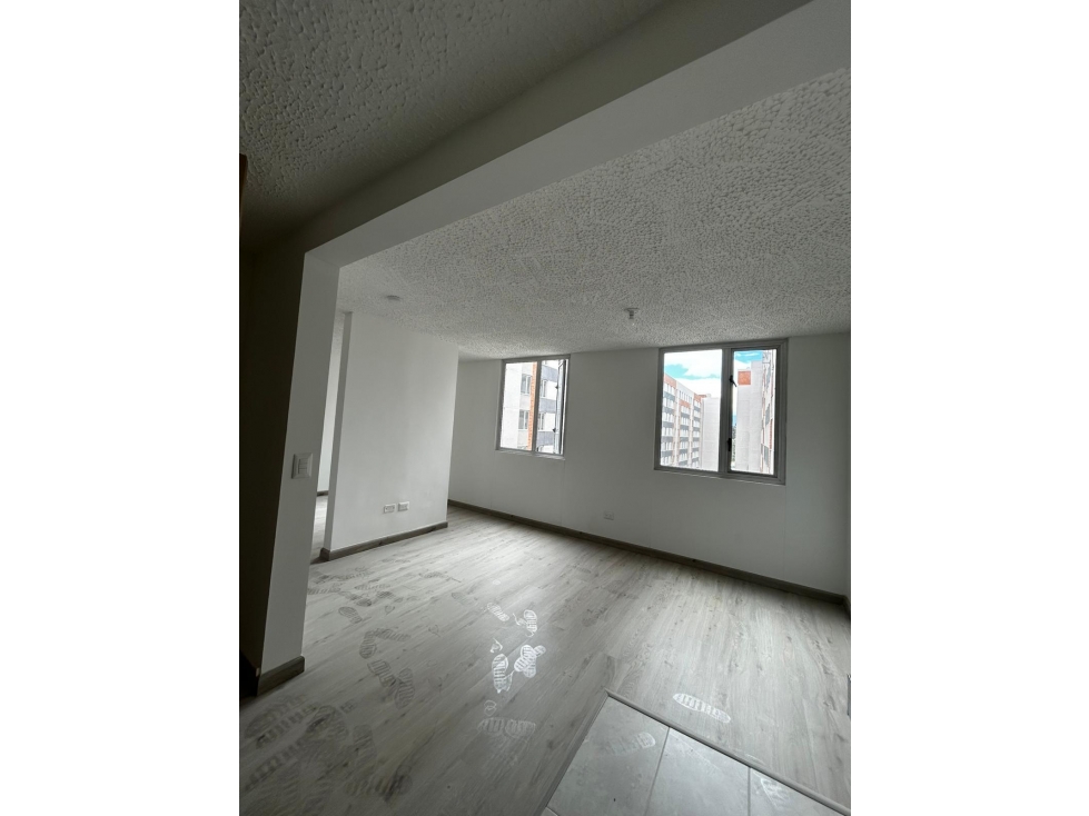 APARTAESTUDIO EN SAN JOSE FONTIBON PISO 9 INTERIOR — foto 4