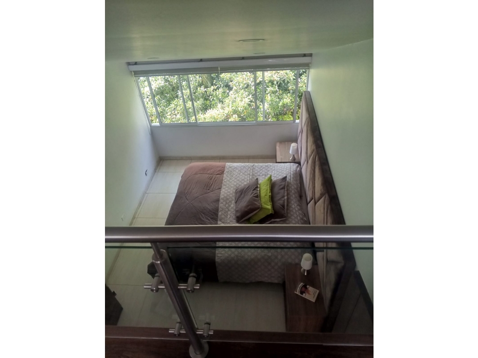 APARTAMENTO EN PAULO VI DE 3 NIVELES PISO 4 — foto 6