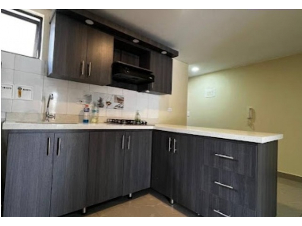 VENDO APARTAMENTO EN LA AMÉRICA