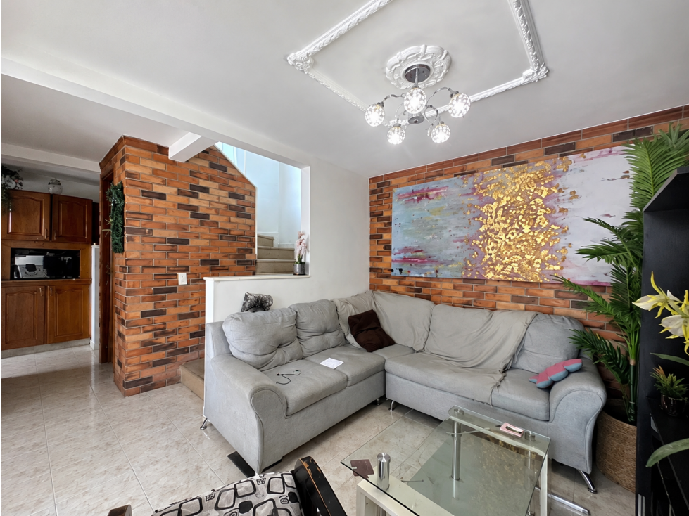 VENDO CASA EN BELÉN LA MOTA UNIDAD CERRADA