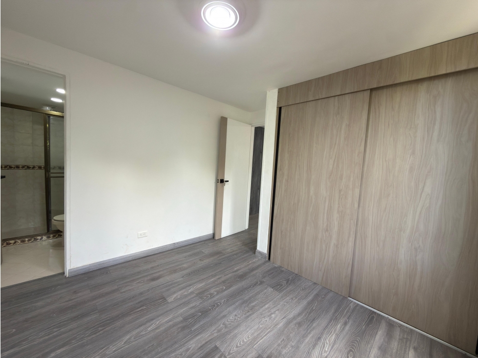 APARTAESTUDIO EN VENTA LA ALMERIA — foto 3