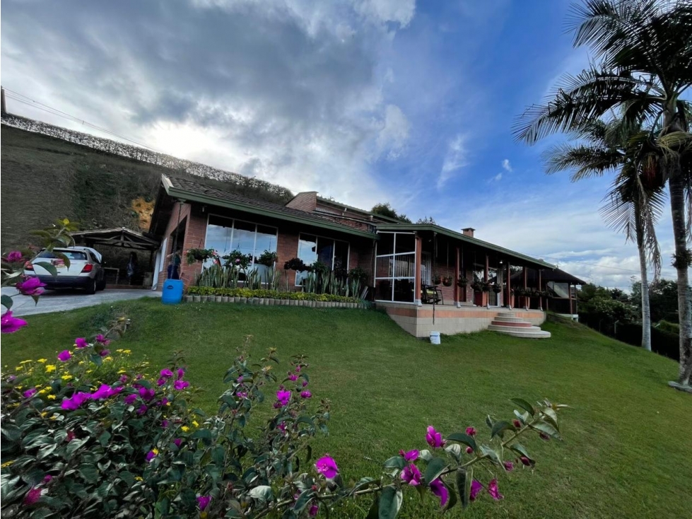 Venta de Casa Finca - Guarne - 4