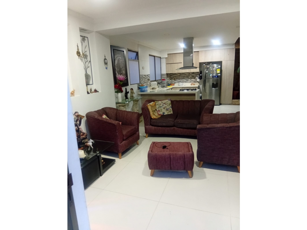 Casa en venta, 3 niveles...envigado — foto 3
