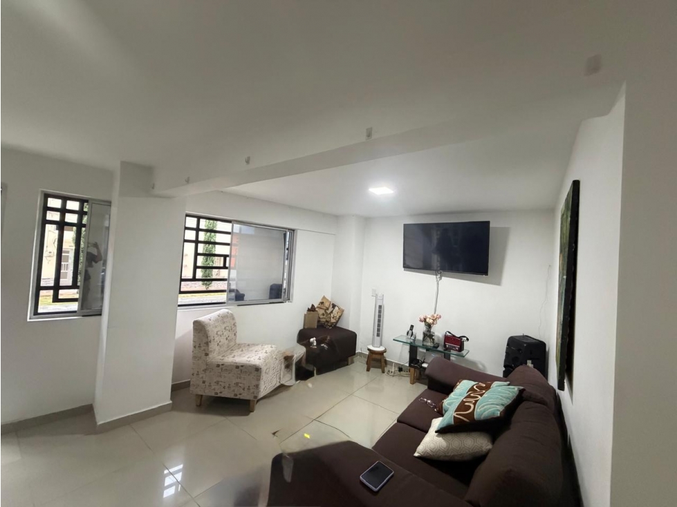 CASA EN VENTA PRIMER PISO SANTA MONICA — foto 2