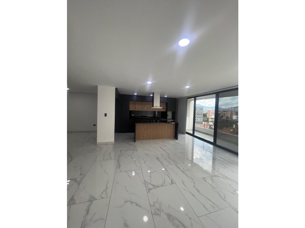PENTHOUSE DUPLEX EN EL CORAZON DE LAURELES — foto 2