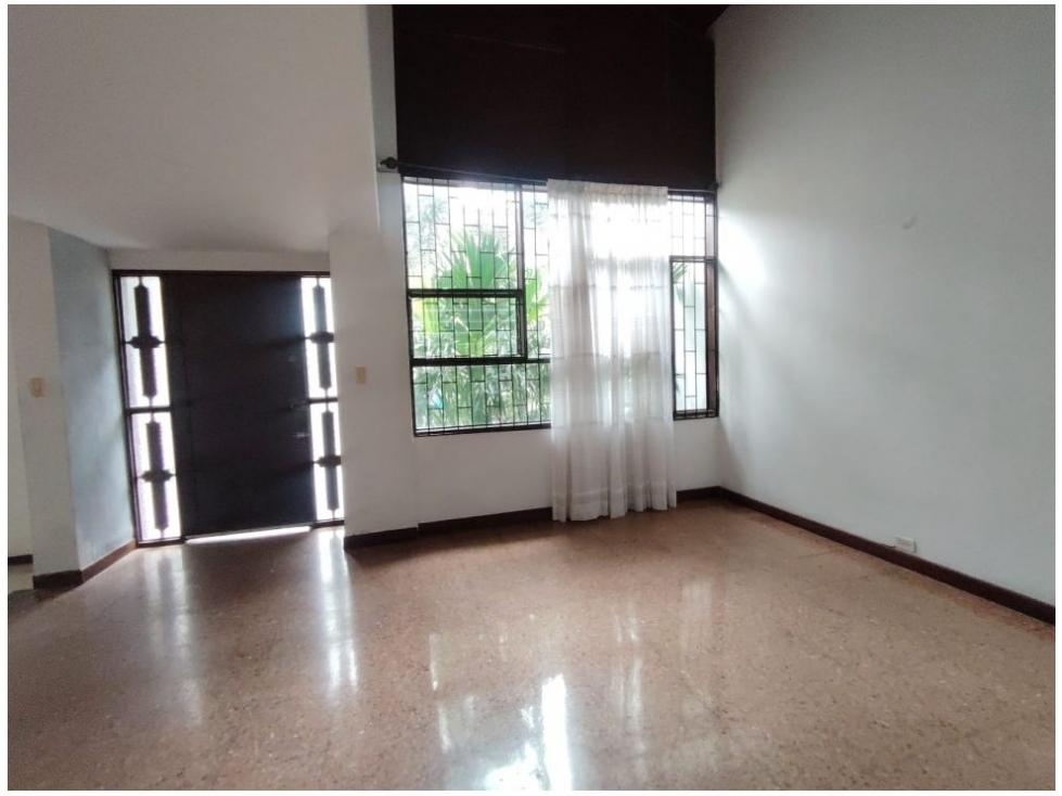 Venta de Casa - Laureles Las Acacias