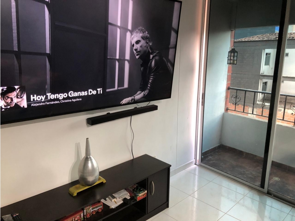 VENDO APARTAESTUDIO EN SABANETA, SECTOR CALLE LARGA — foto 3