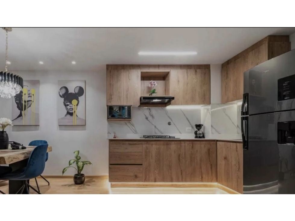VENDO APARTAESTUDIO EN EL POBLADO, AMOBLADO. — foto 3