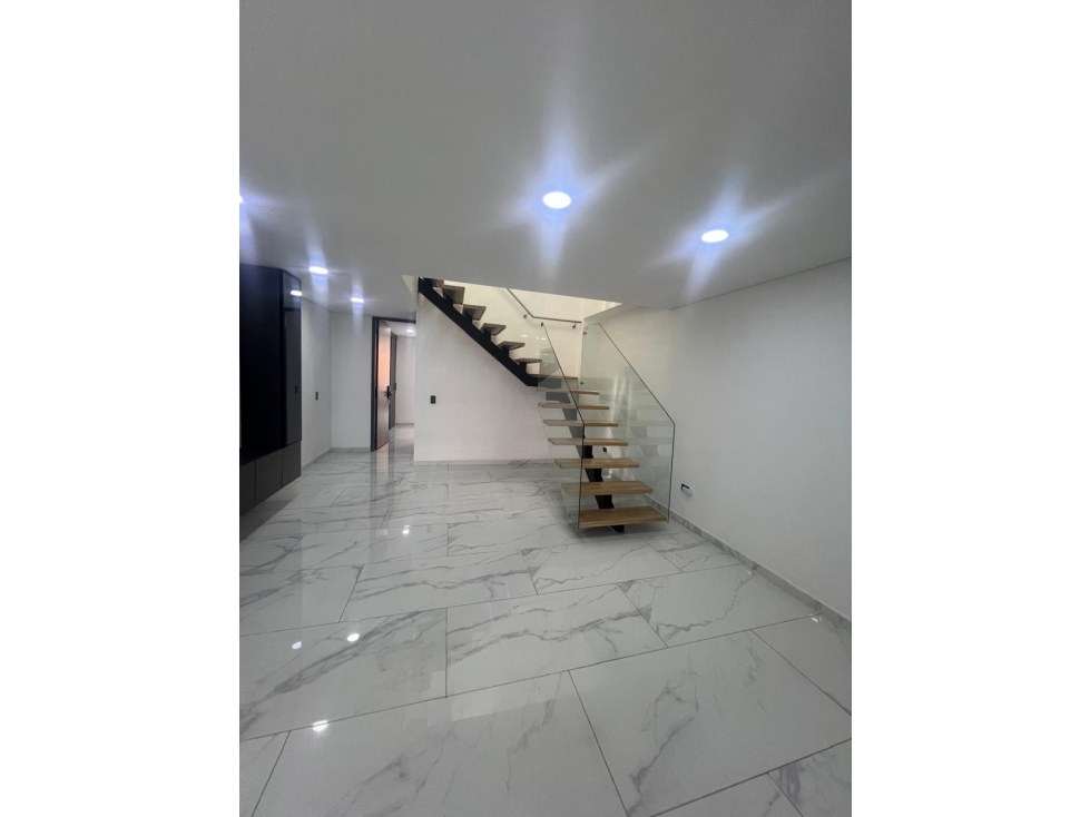 PENTHOUSE DUPLEX EN EL CORAZON DE LAURELES — foto 5