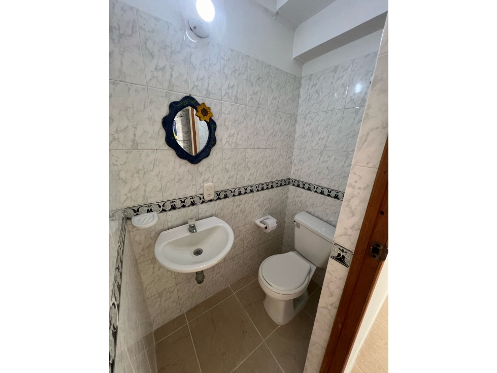 Se vende casa de tres niveles en Rodeo Alto — foto 5