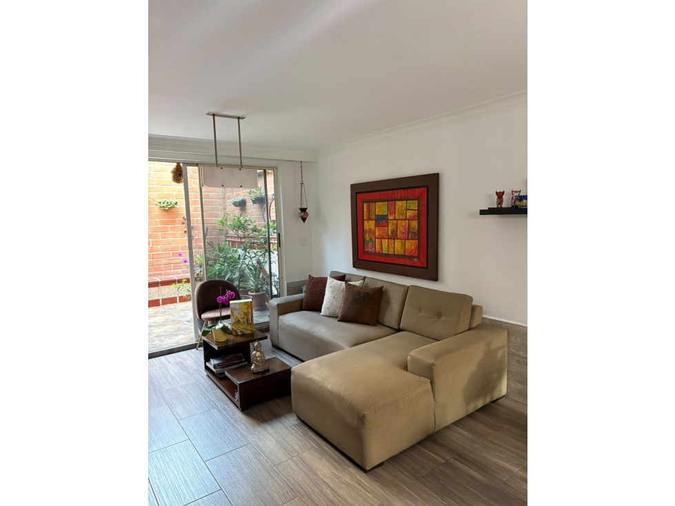 Espectacular casa en unidad cerrada, sector la Mota — foto 2