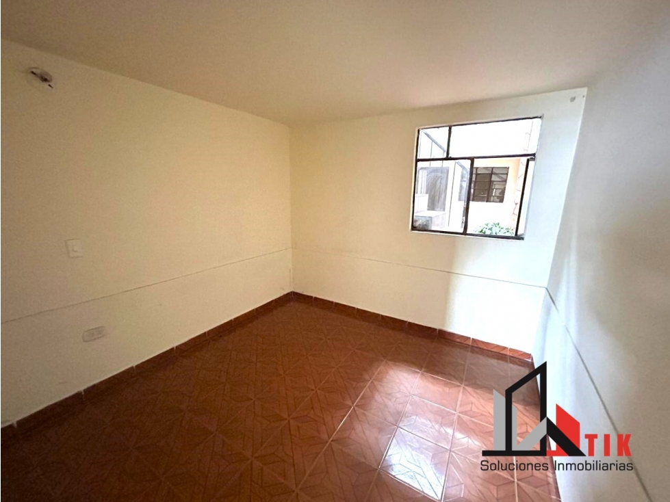 CASA EN VENTA KENNEDY - 5