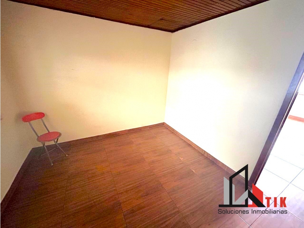 CASA EN VENTA KENNEDY - 6
