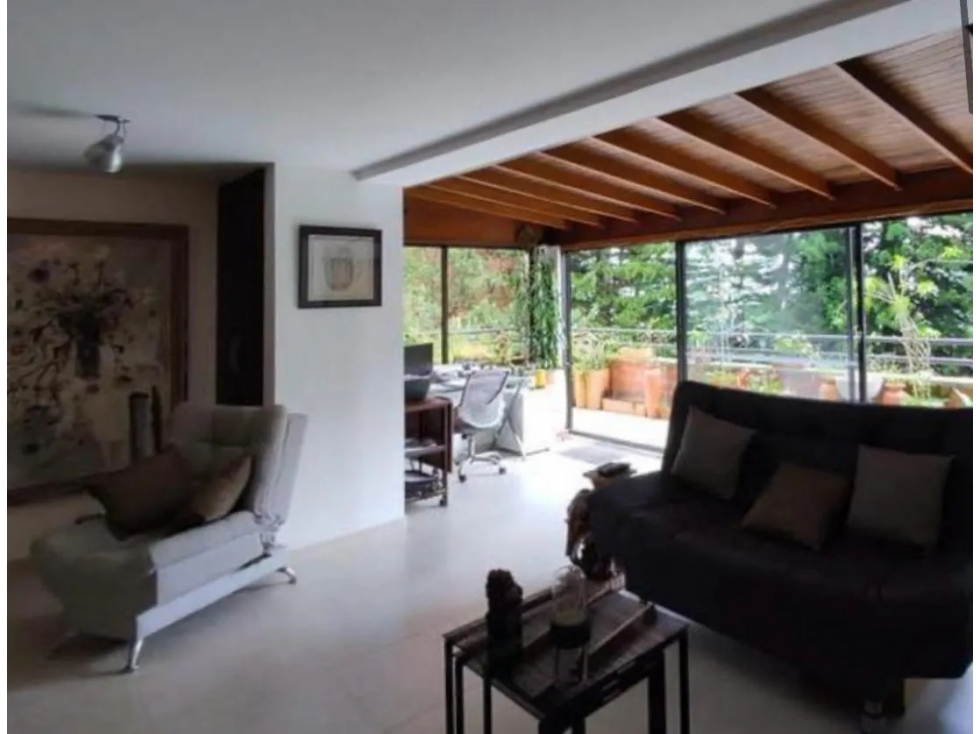 Apartamento en venta con Terraza en El Campestre El Poblado