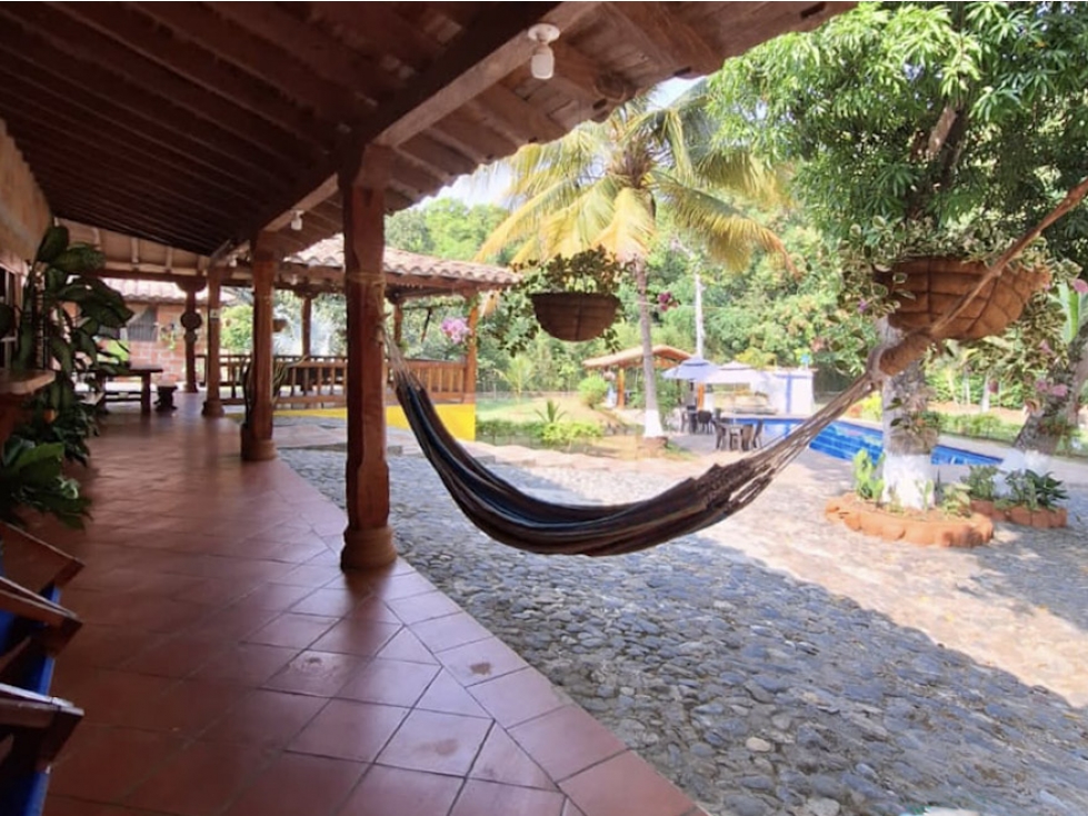 Finca de recreo en venta San Jerónimo con piscina y 18 camas Airbnb — foto 2