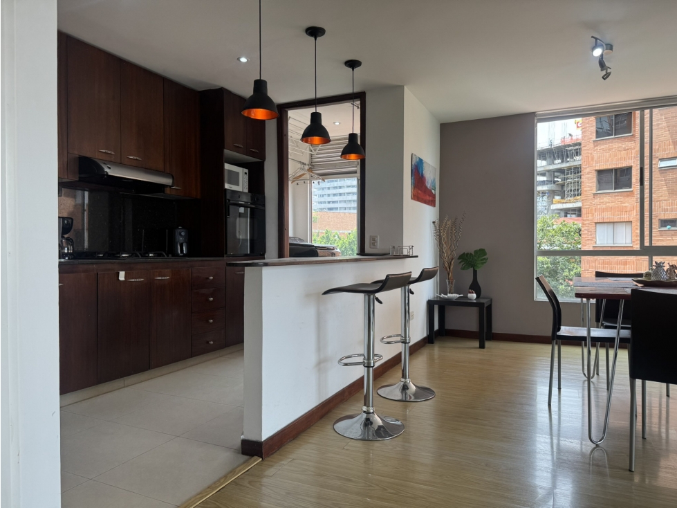 Apartamento amoblado en El Poblado sector Lalinde cerca de Provenza
