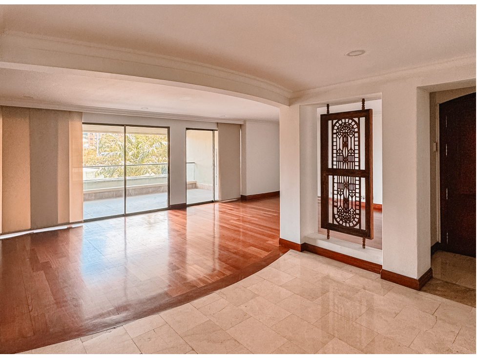 En venta apartamento en El Poblado sector los Balsos amplia terraza — foto 3