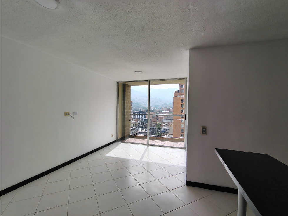 Arriendo Apartamento en el Centro de Medellín con vista panorámica — foto 6