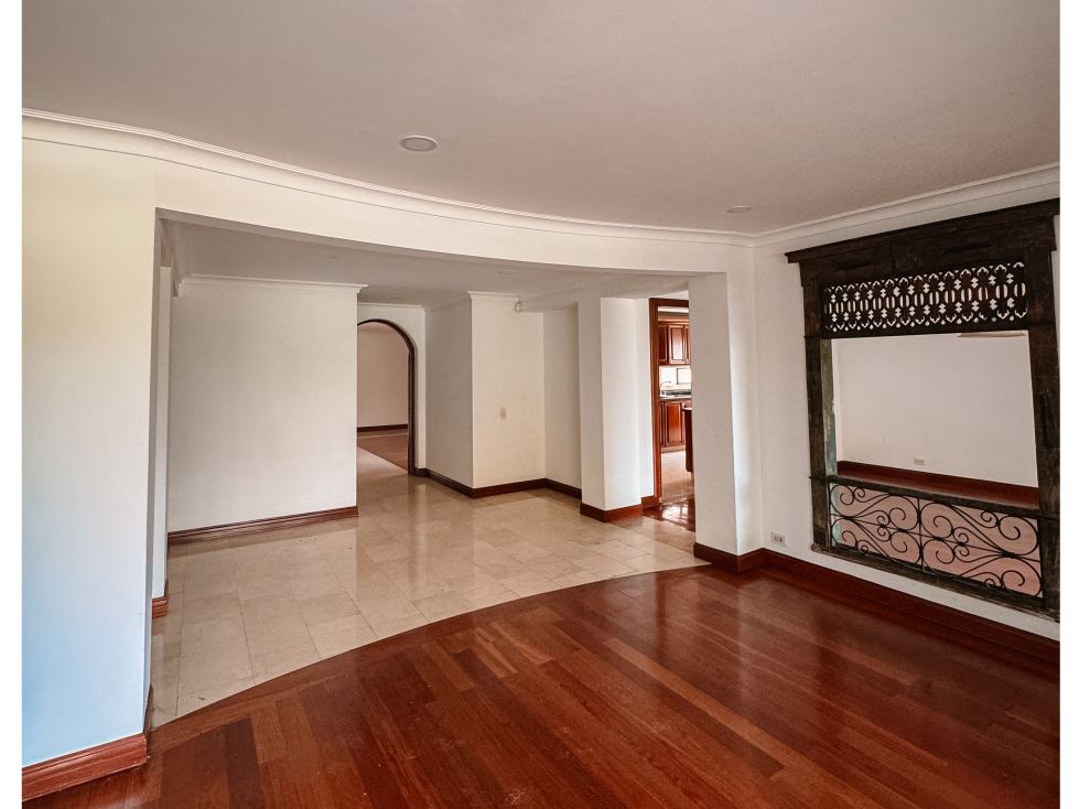 En venta apartamento en El Poblado sector los Balsos amplia terraza — foto 5