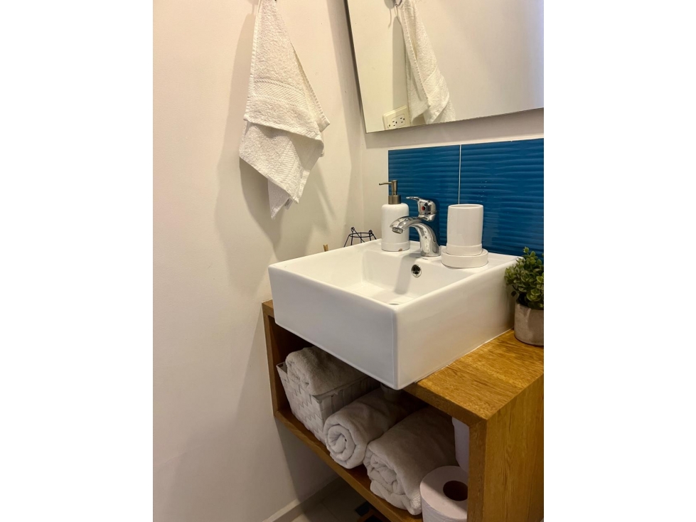 VENTA DE APARTA SUITE EN CONQUISTADORES PERMITE RENTAS CORTAS — foto 6