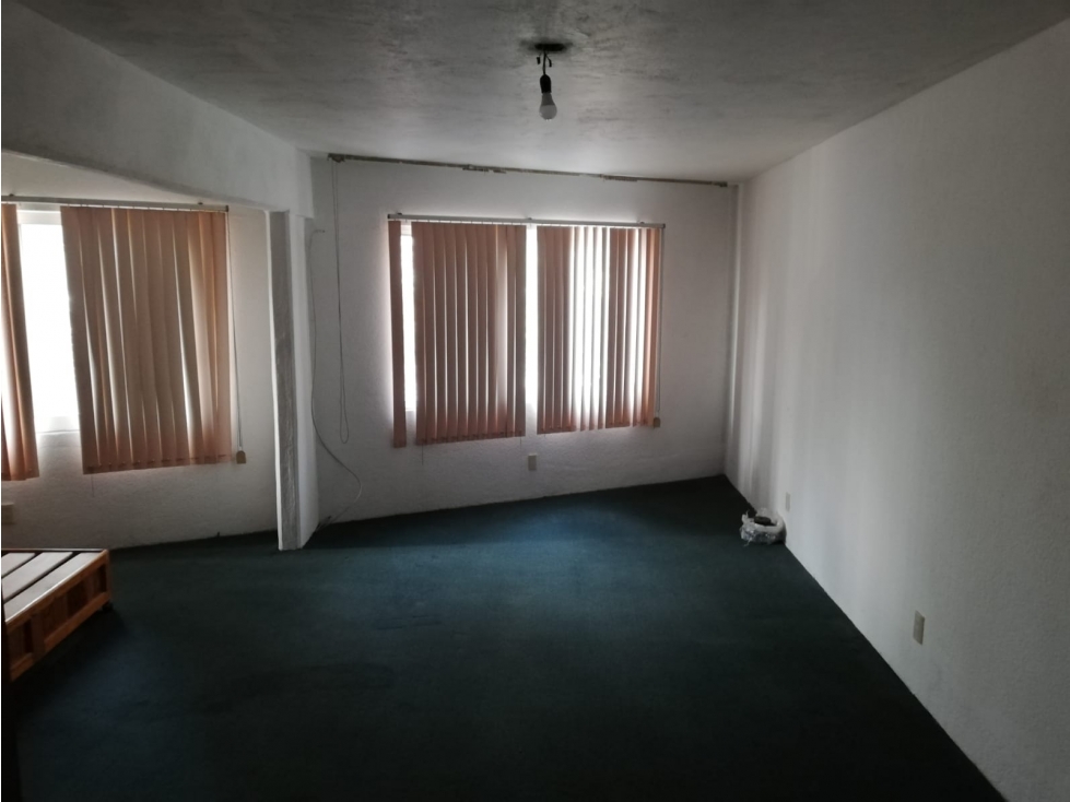 Casa con excelente ubicación para negocio - 6