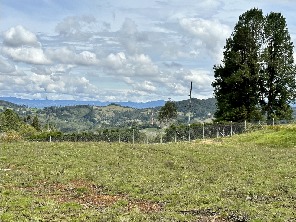 Venta de Lote en el Alto de Palmas Envigado