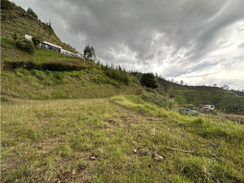 Venta De Lote En El Retiro El Chuscal