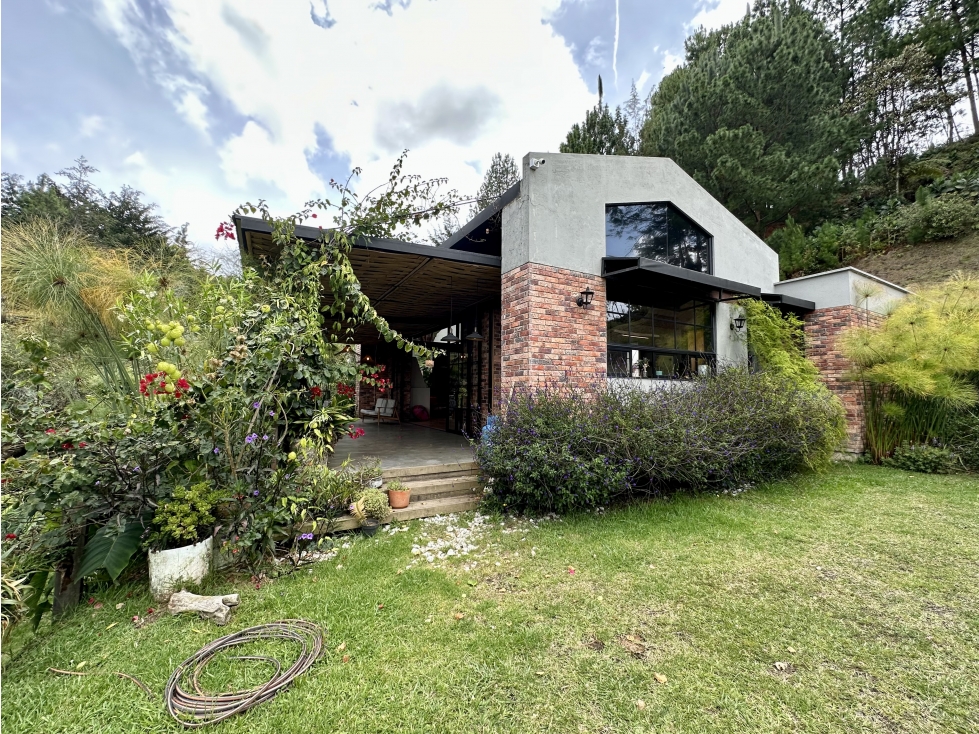 Venta de Casa Campestre En El Retiro