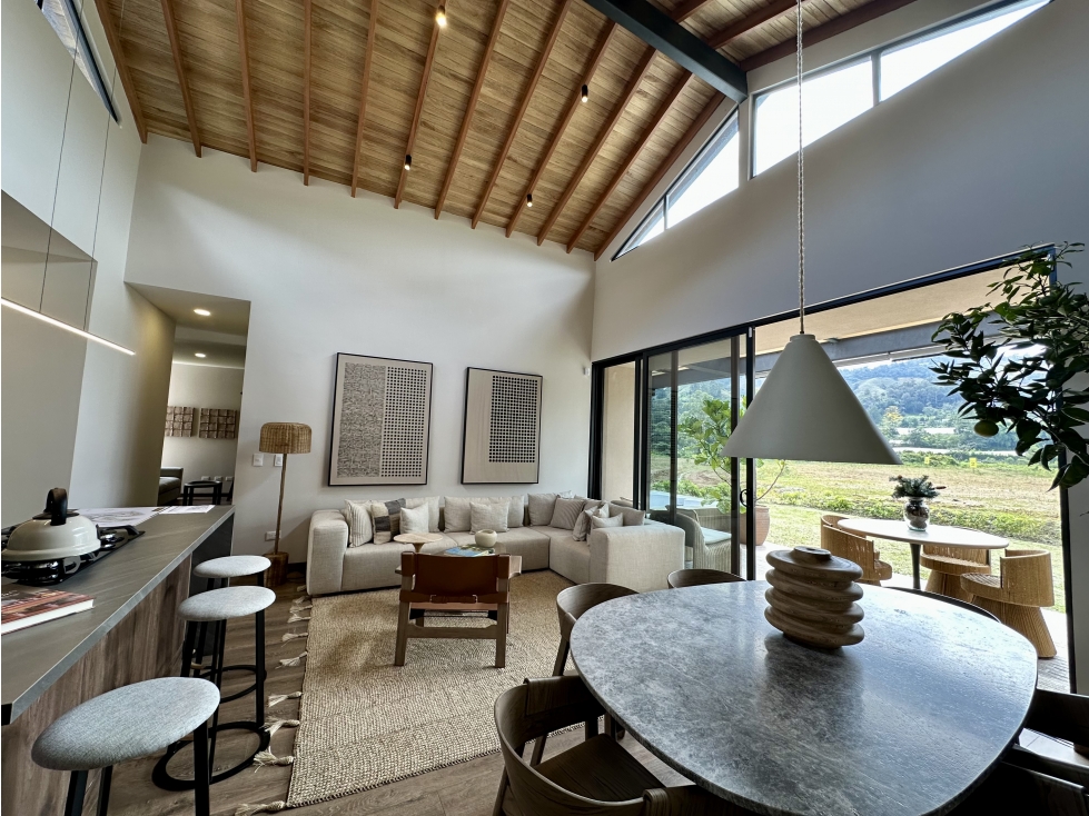 Venta De Casa Campestre En El Retiro La Argentina