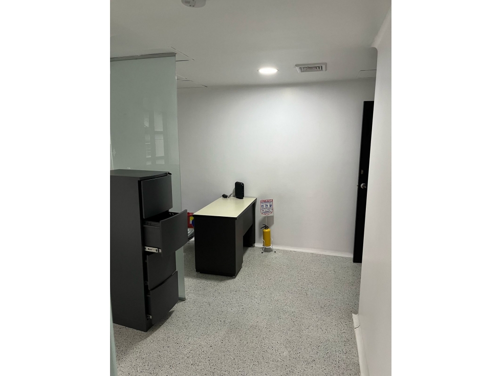Venta De Consultorio en El Poblado Las Vegas — foto 2
