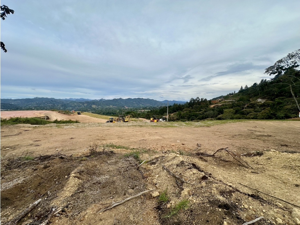 Venta De Lote En El Retiro Fizebad - 2