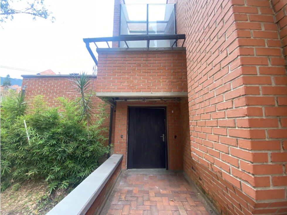 Venta De Casa En El Poblado Loma De Los Gonzalez