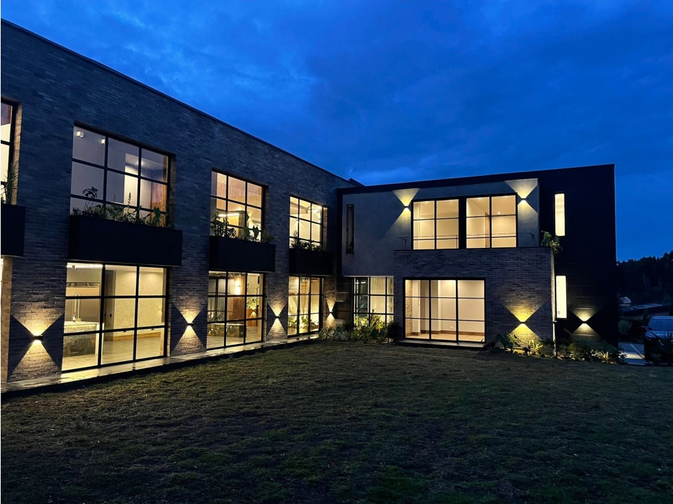 Venta de Casa Campestre en El Alto de las Palmas - 4