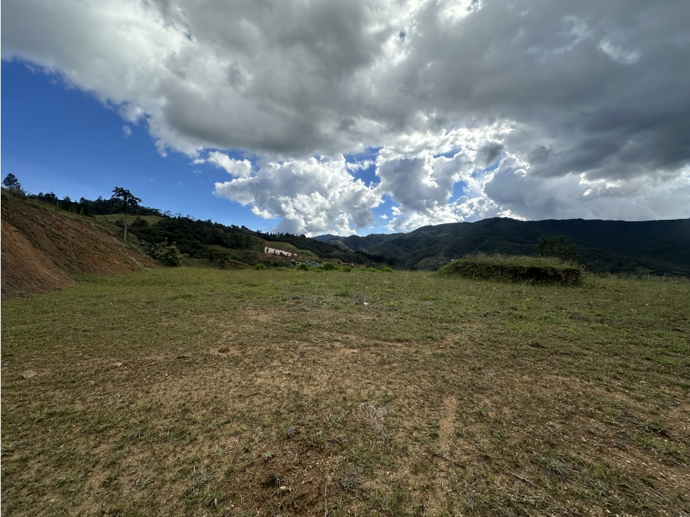 Venta De Lote En El Retiro - 2