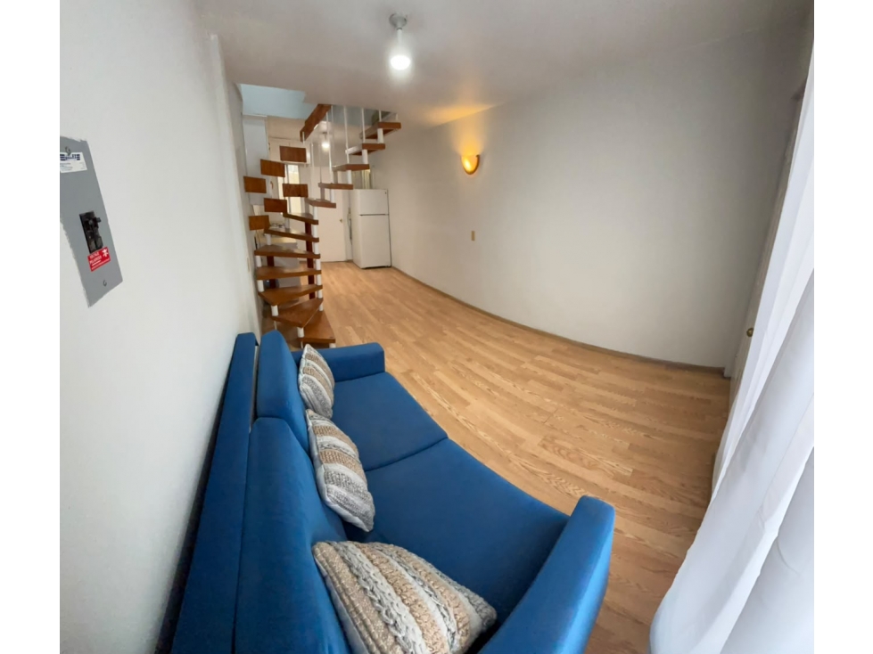 CASA EN RENTA EN RESIDENCIAL AGUA CALIENTE SEMI AMUEBLADA — foto 4