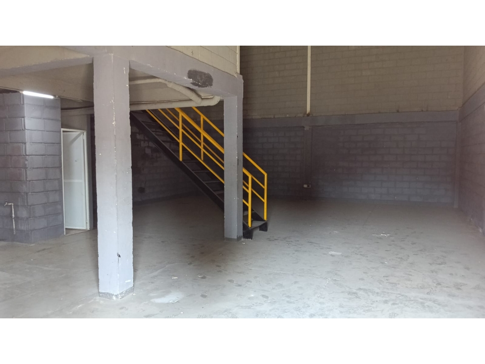 Arriendo Bodega En El Bosque - 6